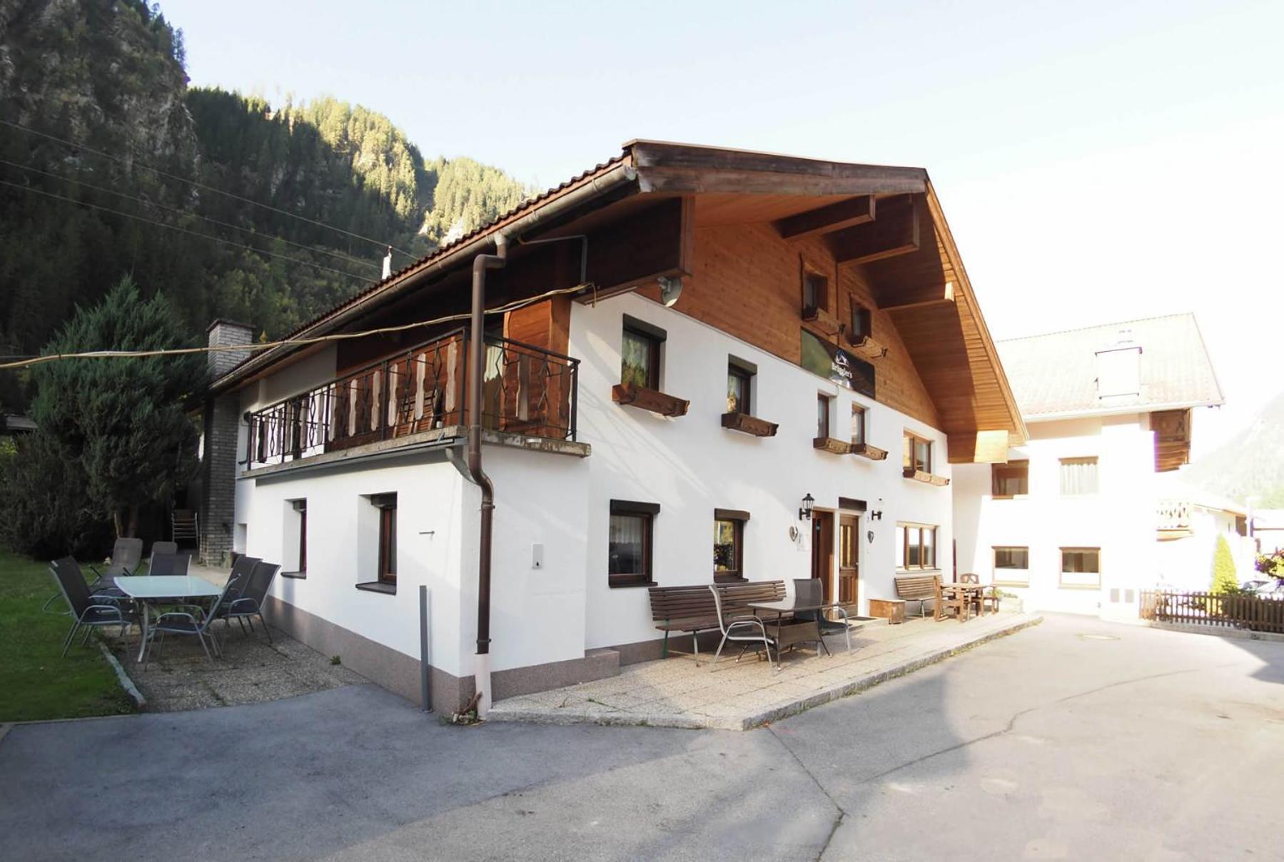 Brugglers Ferienhauser Sankt Leonhard im Pitztal Esterno foto