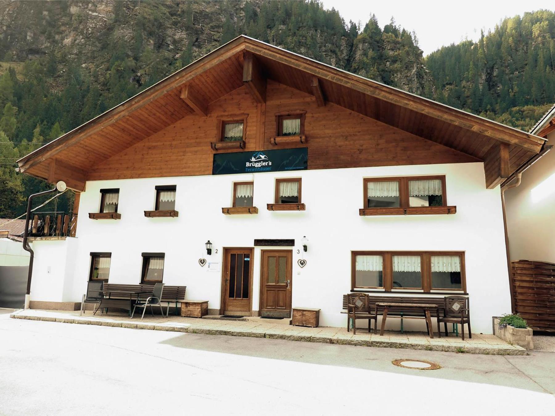 Brugglers Ferienhauser Sankt Leonhard im Pitztal Esterno foto