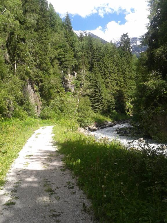 Brugglers Ferienhauser Sankt Leonhard im Pitztal Esterno foto